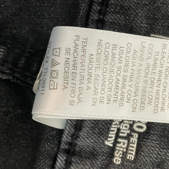 Time and Tru High Rise Skinny Black Jeans * Size 20P Petite * Faded Distressed - Picture 7 of 11